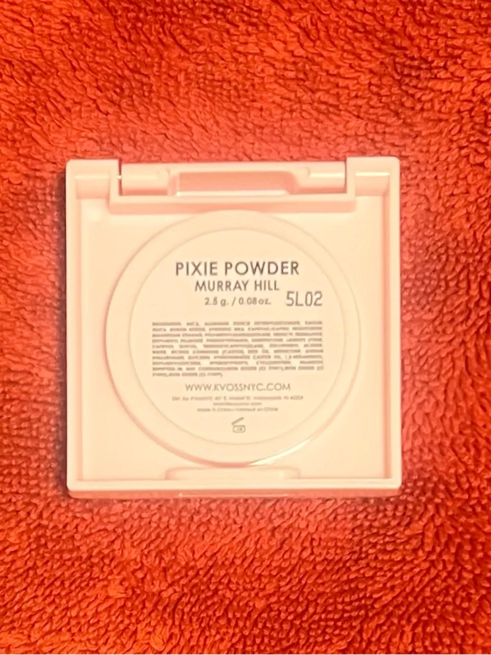 K. Voss Pixie Pressed Setting Powder - Murray Hill Travel size 2.5g